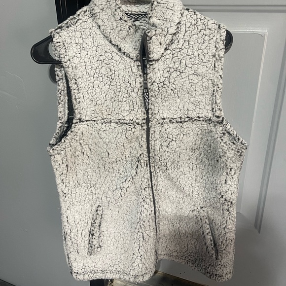 Medium Vest - Picture 2 of 3